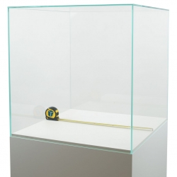 Glazen vitrinekap | glazen stolp voor op sokkel | museumvitrine