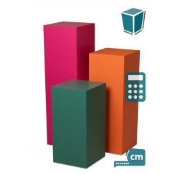 MDF kleur sokkels | zuilen in kleur gespoten | bedrijfskleur mogelijk