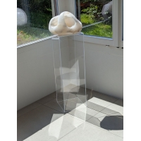 Plexiglas sokkels | zuilen  van plexiglas | ook op maat in kleur